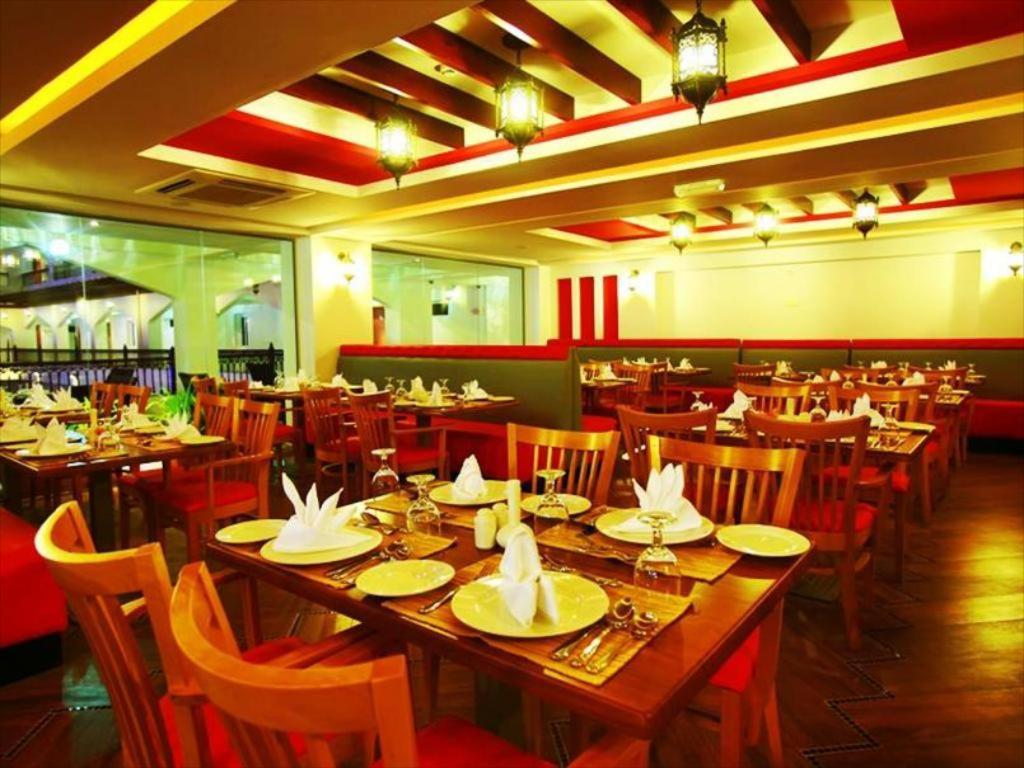 Johny International Hotel Maskat Zewnętrze zdjęcie